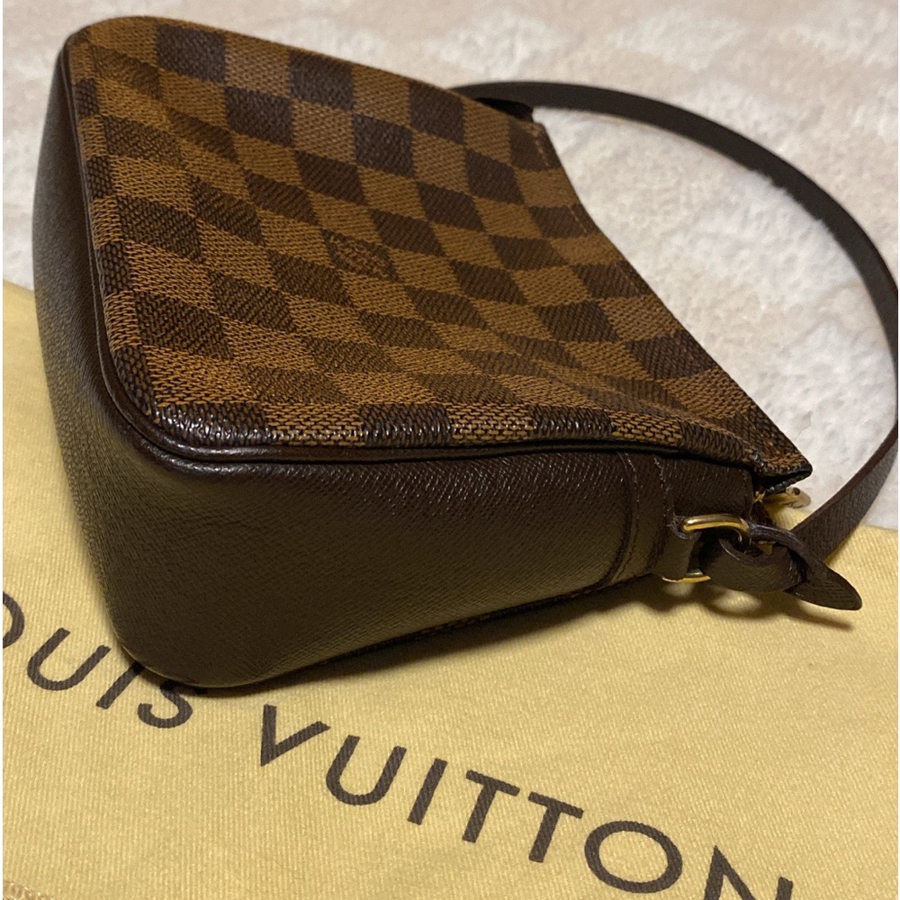 AUTHENTIC LOUIS VUITTON DAMIER TROUSSE MAKE UP BAG